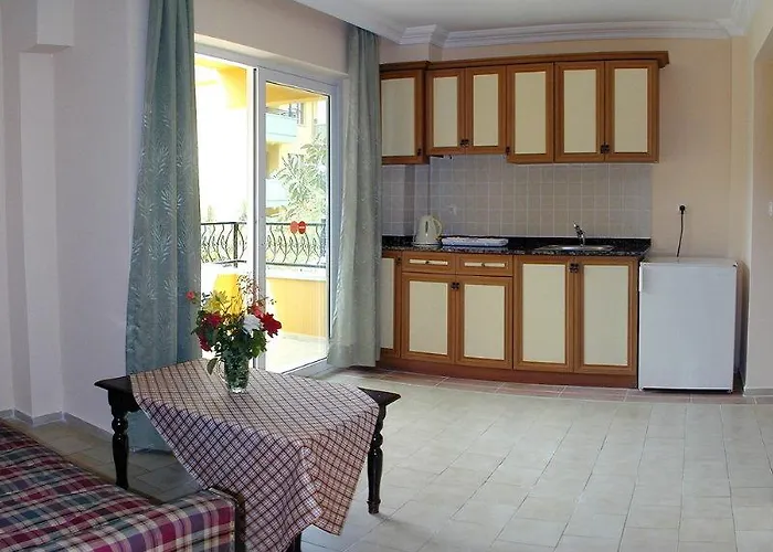 نادي بالم غاردن كسكين