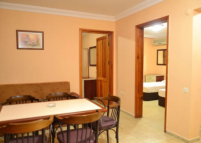 מלון Club Palm Garden Keskin מרמריס