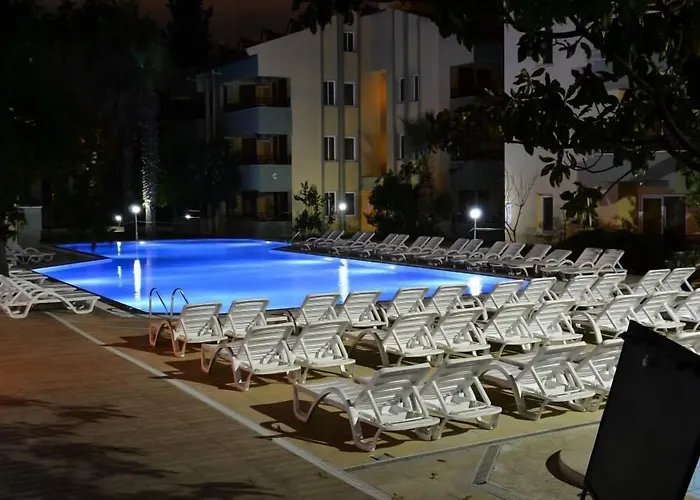 מלון Club Palm Garden Keskin מרמריס
