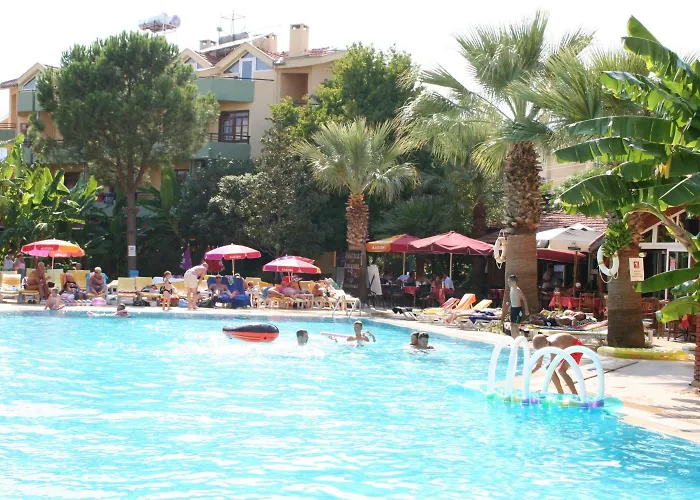 Club Palm Garden Keskin מלון