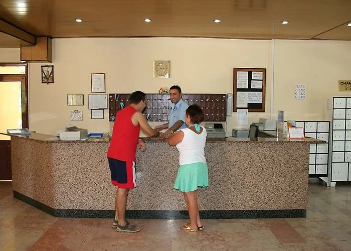 מלון Club Palm Garden Keskin 3*