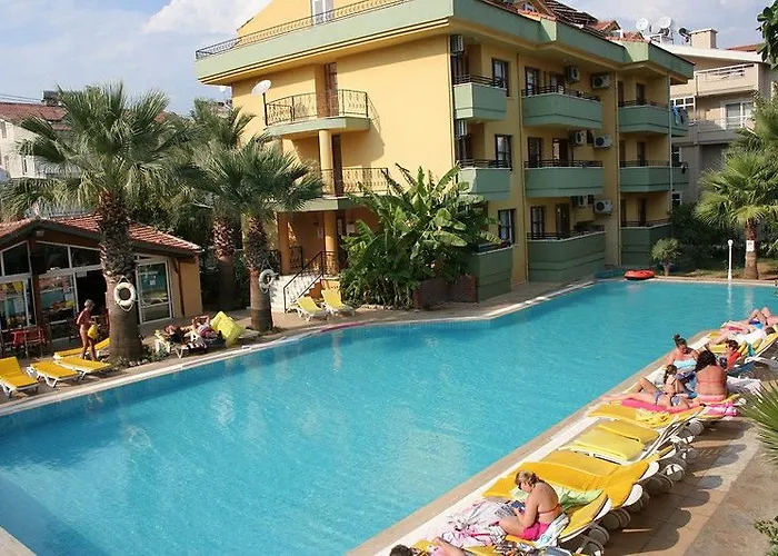 Club Palm Garden Keskin מלון 3*