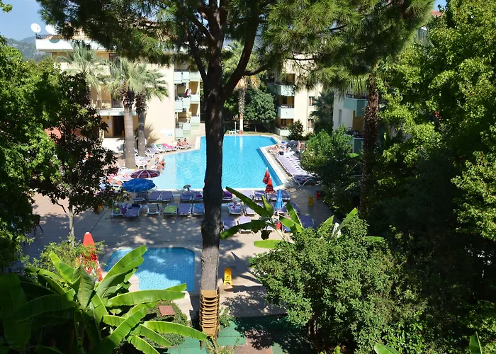 Club Palm Garden Keskin 3* מרמריס